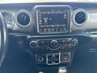 Jeep Wrangler Unlimited 2022 4x4 Sahara 4dr SUV