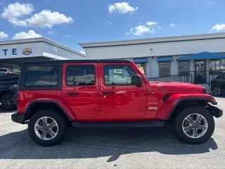 Jeep Wrangler Unlimited 2022 4x4 Sahara 4dr SUV