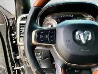 Ram 1500 2019 4x4 Laramie Longhorn 4dr Crew Cab 5.6 ft. SB Pickup