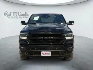 Ram 1500 2022 4x4 Laramie 4dr Crew Cab con cabina de 5.6 pies de largo