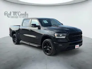 Ram 1500 2022 4x4 Laramie 4dr Crew Cab con cabina de 5.6 pies de largo