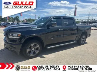 Ram 1500 2022 4x4 Big Horn 4dr Crew Cab con cabina de 5.6 pies de largo Pickup