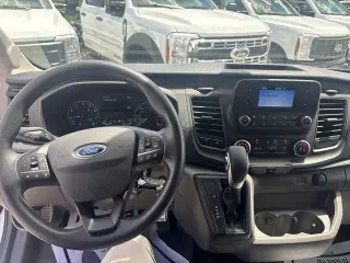 Ford Transit 2024 350 XL 3dr LWB Techo de Medio Piso Furgoneta de Pasajeros