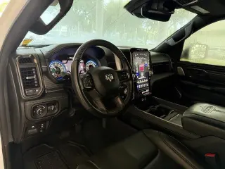 Ram 1500 2021 4x2 Limitado 4dr Cabina de Tripulación 5.6 ft. Pickup
