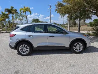 Ford Escape 2021 S 4dr SUV