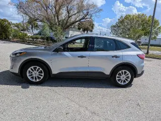 Ford Escape 2021 S 4dr SUV