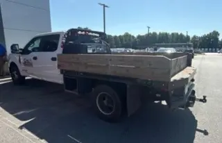 Ford F-350 Super Duty 2020 4x2 Lariat 4 puertas Crew Cab 179 in. WB DRW Chassis