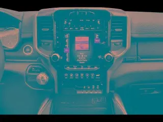Ram 1500 2019 4x4 Laramie 4dr Crew Cab 5.6 ft. SB Camioneta Pickup