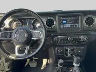Jeep Gladiator 2021 4x4 Overland cabina ampliada de 4 puertas 5.0 pies SB