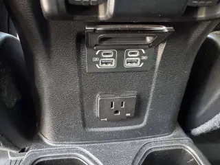 Jeep Gladiator 2021 4x4 Overland cabina ampliada de 4 puertas 5.0 pies SB