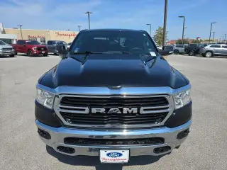 Ram 1500 2021 4x4 Big Horn 4 puertas Crew Cab Pickup con carrocería larga de 5,6 pies