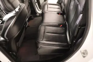 Jeep Grand Cherokee 2022 4x2 Overland 4dr SUV (lanzamiento a mitad de año)