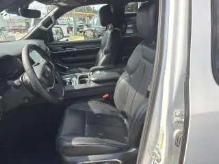 Jeep Wagoneer L 2024 4x4 Serie II SUV de 4 puertas