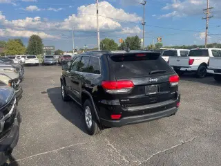 Jeep Grand Cherokee 2019 4x4 Laredo 4dr SUV