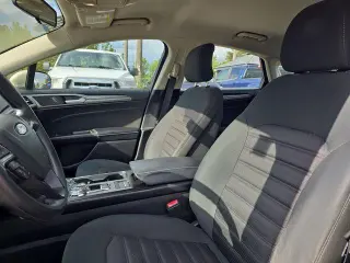 Ford Fusion 2018 SE 4dr Sedán