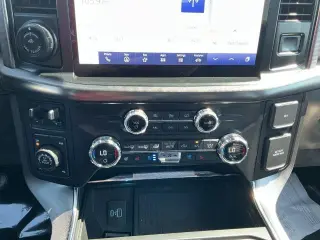 Ford F-150 2021 4x4 Platinum 4dr SuperCrew 5.5 ft. SB