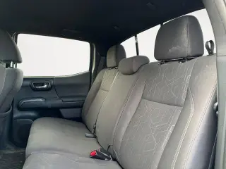 Toyota Tacoma 2017 4x4 TRD Sport 4dr Double Cab 5.0 ft SB 6A