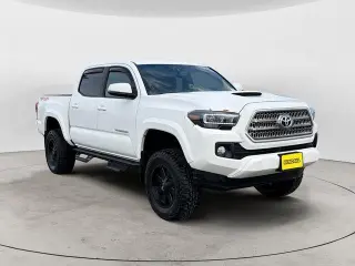 Toyota Tacoma 2017 4x4 TRD Sport 4dr Double Cab 5.0 ft SB 6A