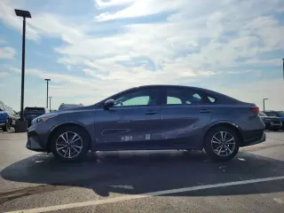Kia Forte 2023 LXS Sedán 4 puertas