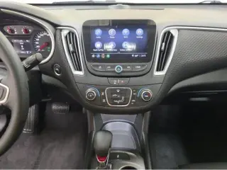 Chevrolet Malibu 2023 RS 4dr Sedán
