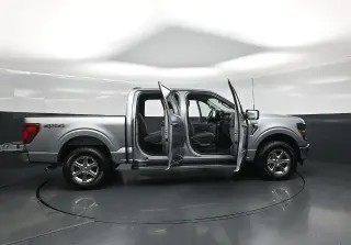 Ford F-150 2025 4x4 XLT 4dr SuperCrew 5.5 ft. SB