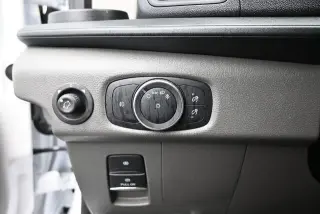 Ford Transit 2025 250 furgón de carga 3 puertas techo bajo SWB