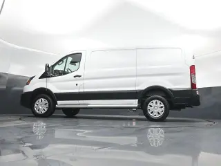 Ford Transit 2025 250 furgón de carga 3 puertas techo bajo SWB