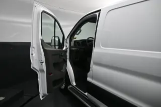 Ford Transit 2025 250 furgón de carga 3 puertas techo bajo SWB