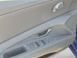 Hyundai ELANTRA 2022 SEL 4dr Sedán