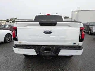 Ford F-150 Lightning 2023 AWD XLT 4dr SuperCrew 5.5 ft. SB
