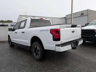 Ford F-150 Lightning 2023 AWD XLT 4dr SuperCrew 5.5 ft. SB