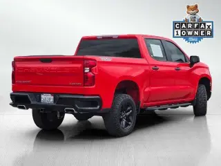 Chevrolet Silverado 1500 2022 4x4 Custom Trail Boss Cabina Crew 4 puertas SB de 5.8 pies