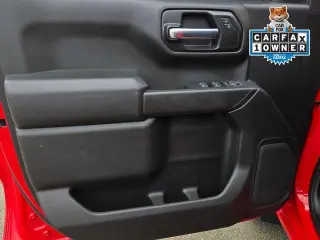 Chevrolet Silverado 1500 2022 4x4 Custom Trail Boss Cabina Crew 4 puertas SB de 5.8 pies