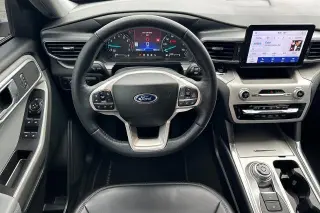 Ford Explorer 2023 AWD XLT SUV de 4 puertas