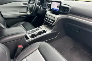 Ford Explorer 2023 AWD XLT SUV de 4 puertas