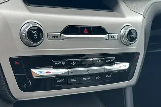 Ford Explorer 2023 AWD XLT SUV de 4 puertas