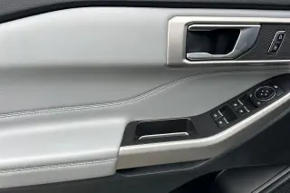 Ford Explorer 2023 AWD XLT SUV de 4 puertas