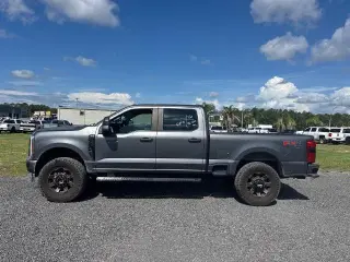 Ford F-250 Super Duty 2023 4x4 XL 4 puertas Crew Cab Camioneta cabina corta de 6,8 pies