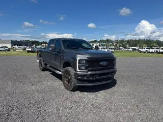 Ford F-250 Super Duty 2023 4x4 XL 4 puertas Crew Cab Camioneta cabina corta de 6,8 pies