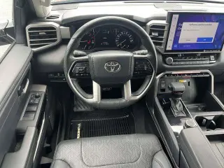 Toyota Tundra 2022 4x2 Limited Cabina CrewMax de 4 puertas SB