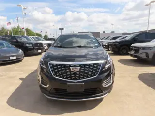 Cadillac XT5 2023 Premium Luxury SUV de 4 puertas