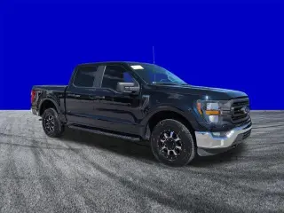 Ford F-150 2023 4x4 XL 4 puertas SuperCrew con caja de 5,5 pies (SB)
