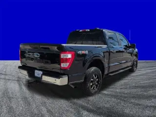 Ford F-150 2023 4x4 XL 4 puertas SuperCrew con caja de 5,5 pies (SB)