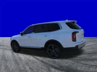 Kia Telluride 2025 LX SUV de 4 puertas