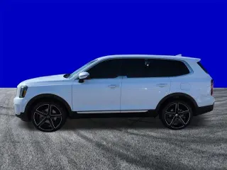 Kia Telluride 2025 LX SUV de 4 puertas