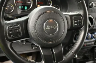 Jeep Wrangler 2016 4x4 Sport SUV 2 puertas