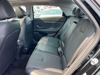 Hyundai ELANTRA 2023 Limited sedán 4 puertas