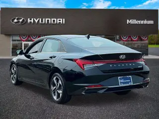 Hyundai ELANTRA 2023 Limited sedán 4 puertas