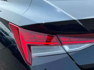 Hyundai ELANTRA 2023 Limited sedán 4 puertas