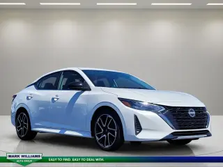 Nissan Sentra 2024 SR Sedán 4 puertas